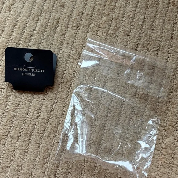 Diamond Quality Jewelry Chain Bracelet - Picture 7 of 8